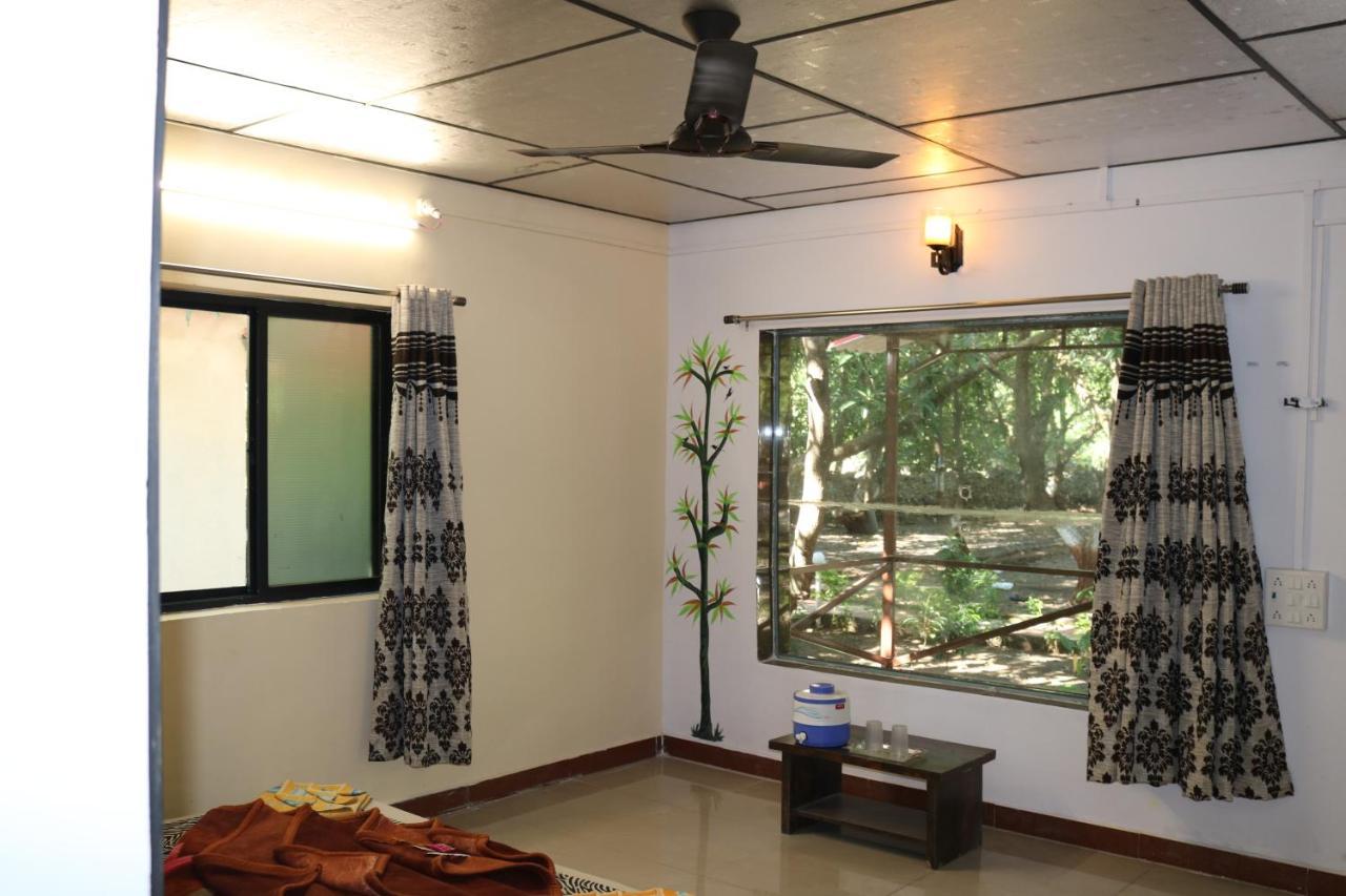 The Wilds Villa Gir Jungle Stay With Swimming Pool ชาซันเกอร์ ภายนอก รูปภาพ