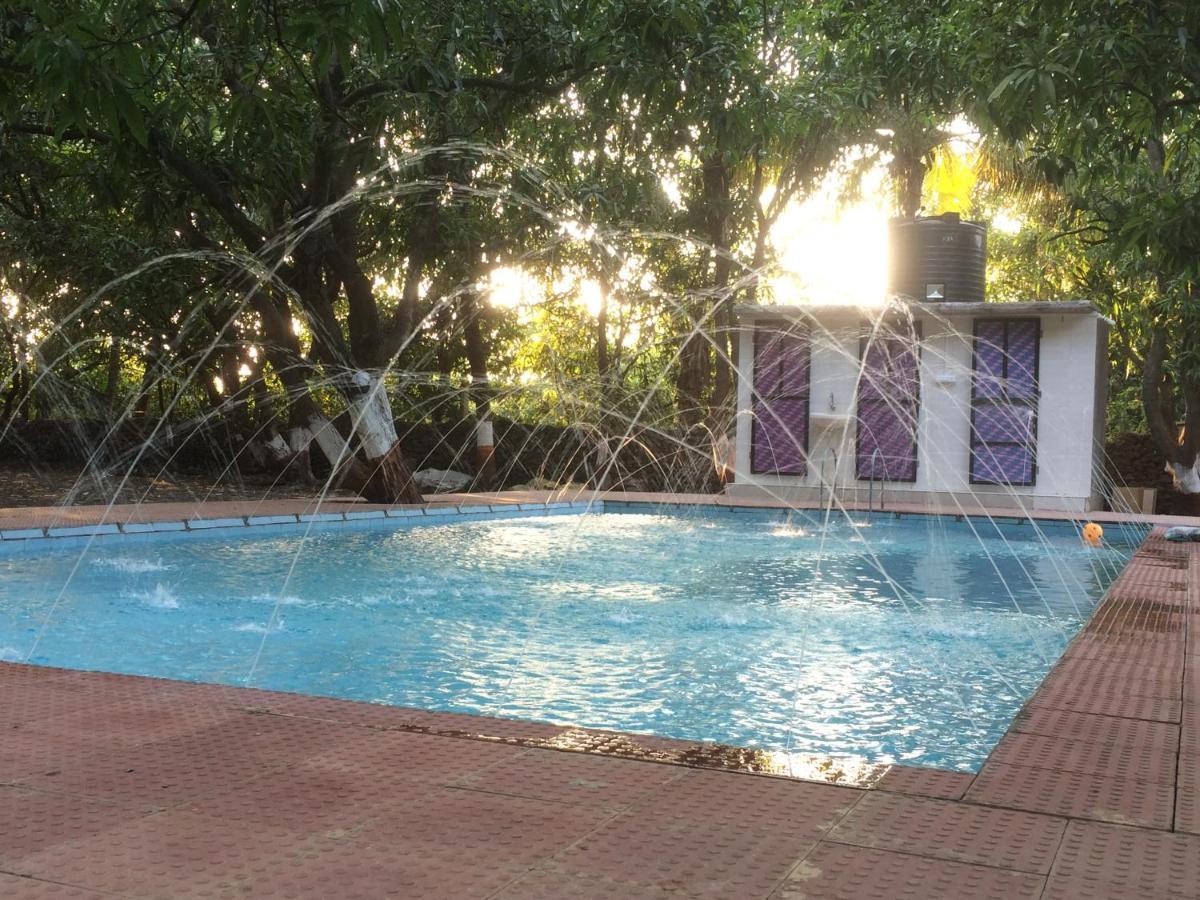The Wilds Villa Gir Jungle Stay With Swimming Pool ชาซันเกอร์ ภายนอก รูปภาพ