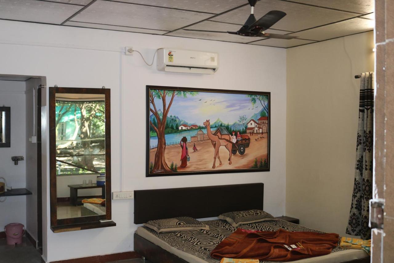 The Wilds Villa Gir Jungle Stay With Swimming Pool ชาซันเกอร์ ภายนอก รูปภาพ